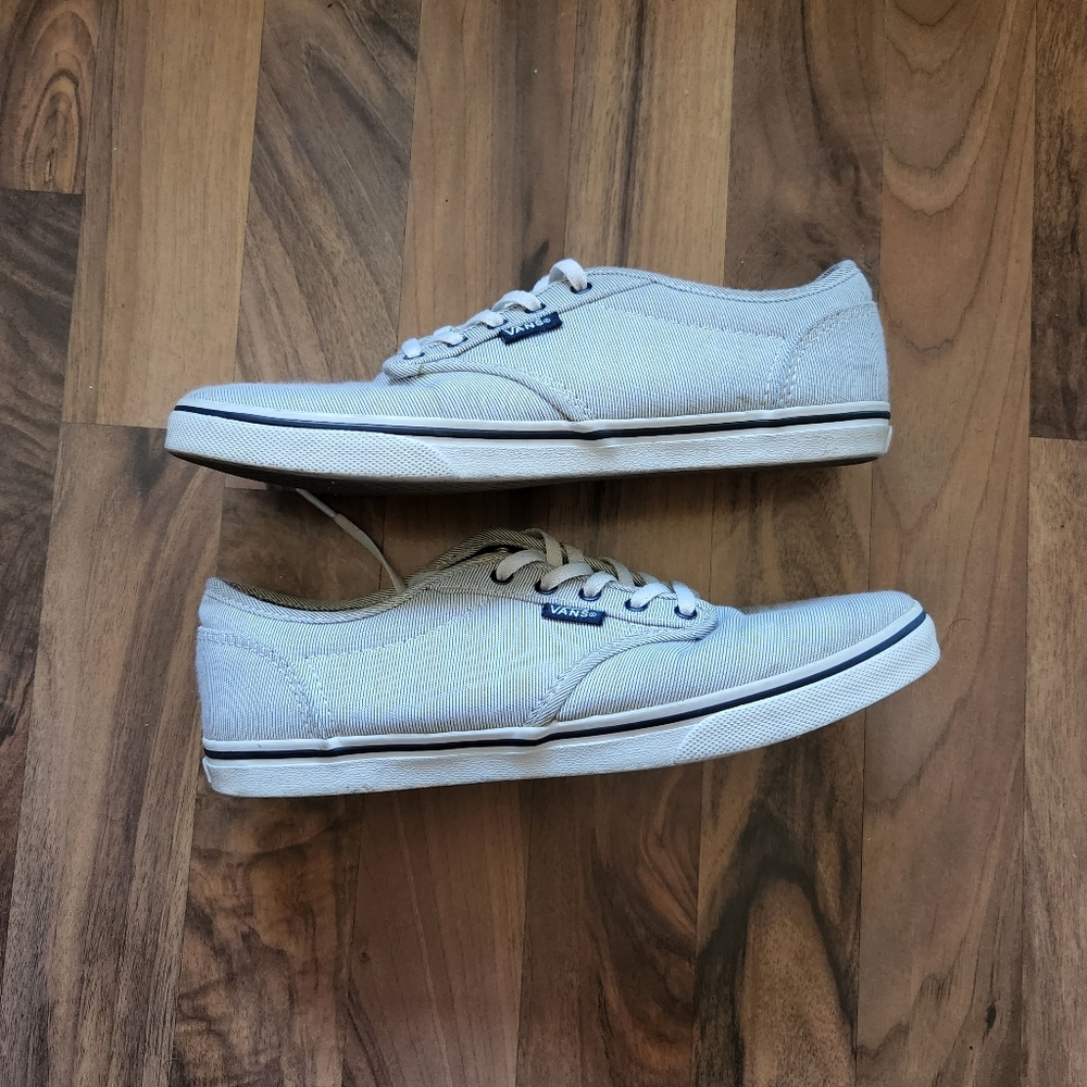 Women's Vans Sneaker 7